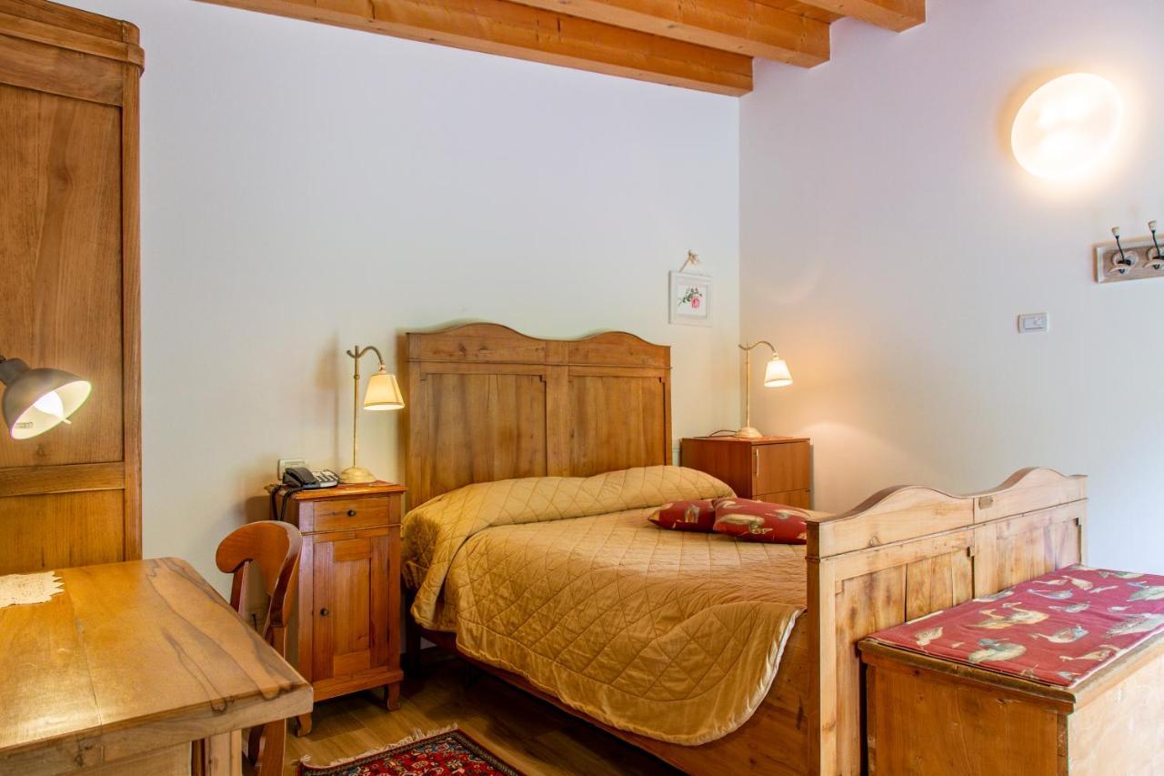 Hotel Calvi-Ristorante Mainor ヴィットリオ・ヴェネト エクステリア 写真