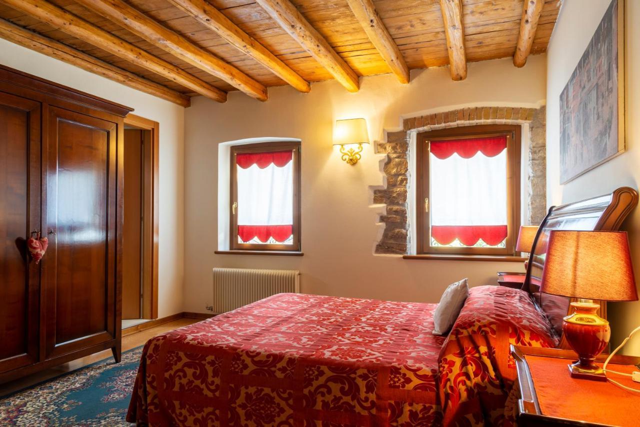Hotel Calvi-Ristorante Mainor ヴィットリオ・ヴェネト エクステリア 写真